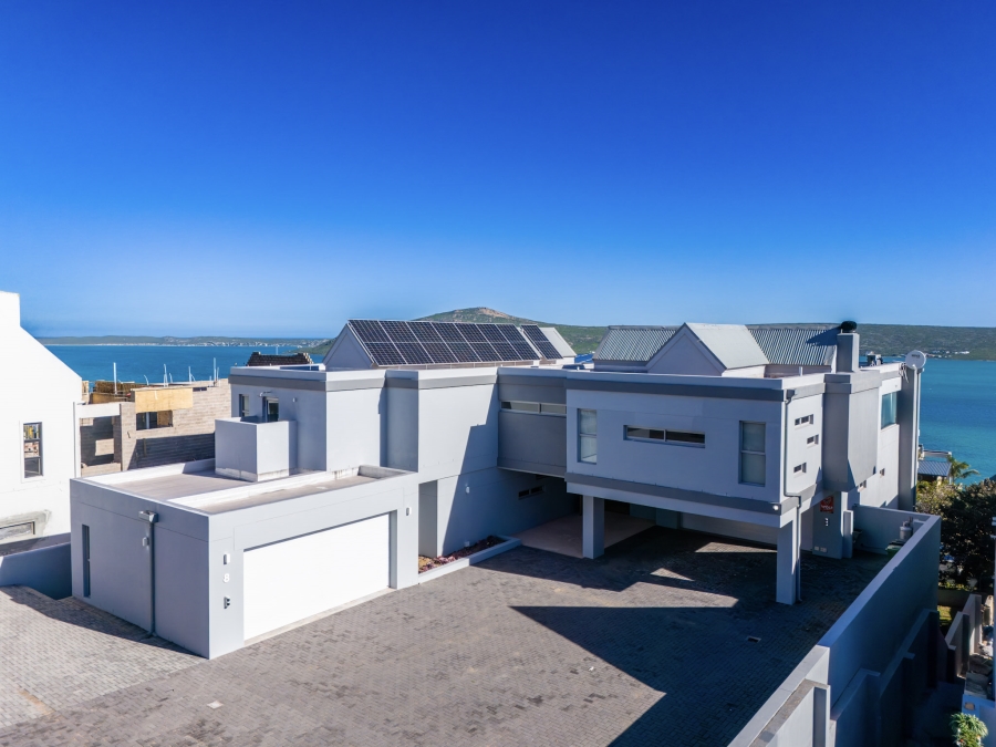 6 Bedroom Property for Sale in Myburgh Park Western Cape